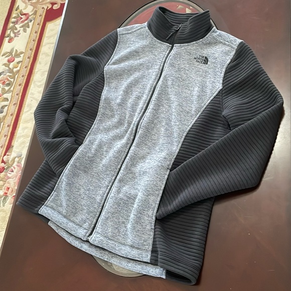 The North Face - Picture 4 of 15